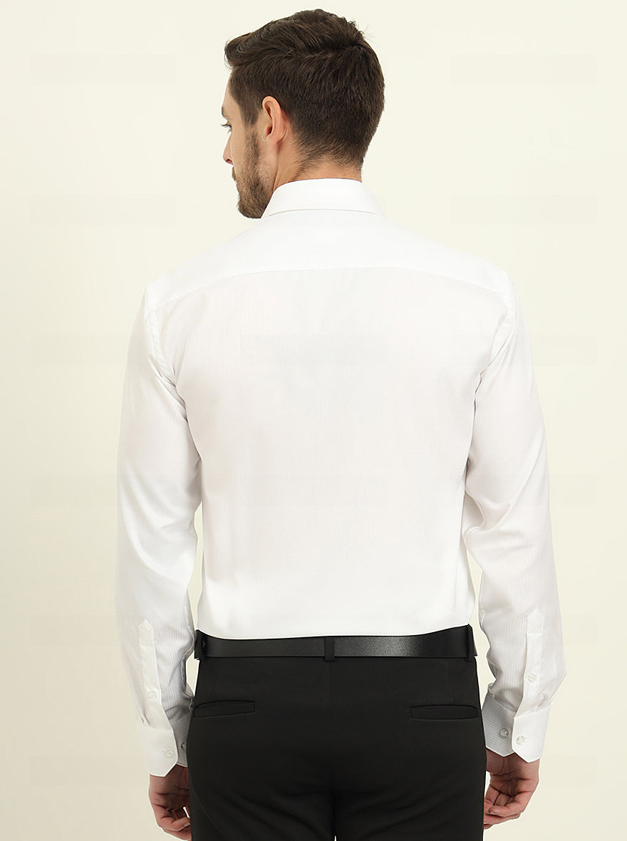 White Solid Regular Fit Formal Shirt | JadeBlue