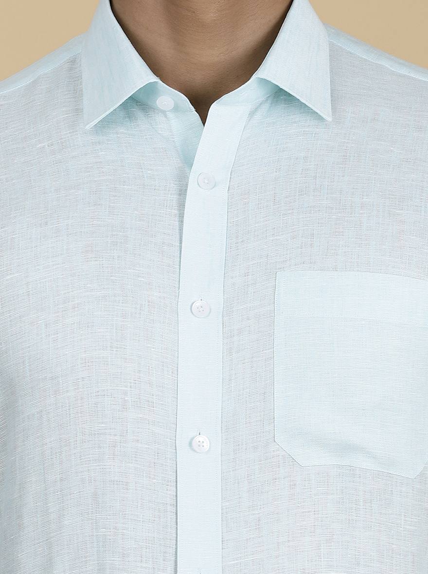 Light Blue Solid Regular Fit Formal Shirt | JadeBlue