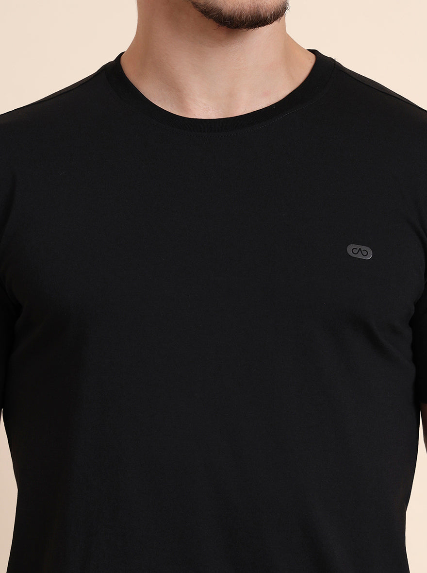 Black Solid Slim Fit T-Shirt | JadeBlue