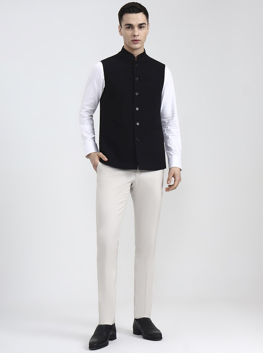 Black Solid Regular Fit Modi Jacket | JadeBlue