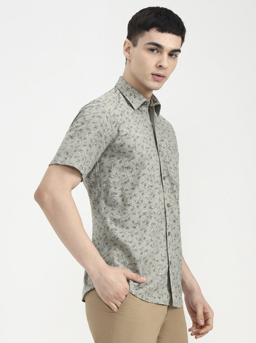 Green Printed Tailored Fit Semi Casual Shirt | JadeBlue