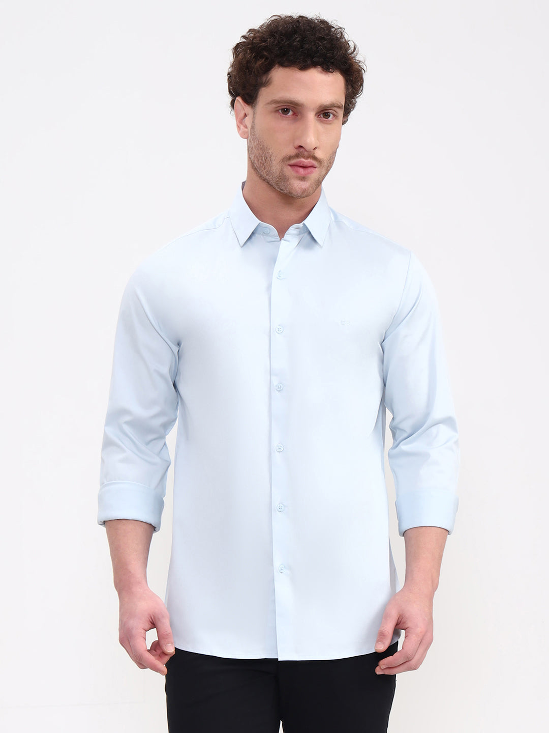 Blue Solid Slim Fit Casual Shirt | JadeBlue
