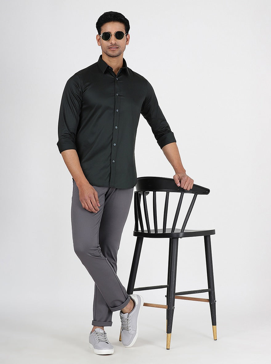 Green Solid Slim Fit Casual Shirt | JadeBlue