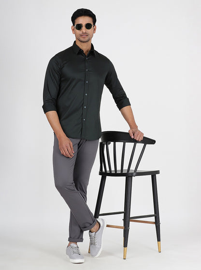 Green Solid Slim Fit Casual Shirt | JadeBlue