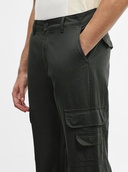 Dark Grey Solid Slim Fit Cargo Pant | JadeBlue