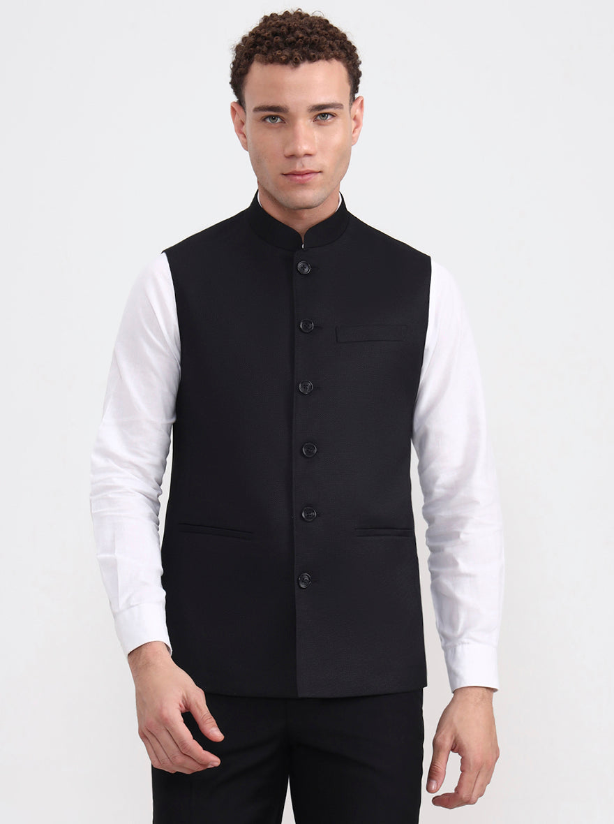 Black Solid Regular Fit Modi Jacket | JadeBlue