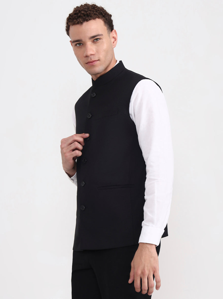 Black Solid Regular Fit Modi Jacket | JadeBlue