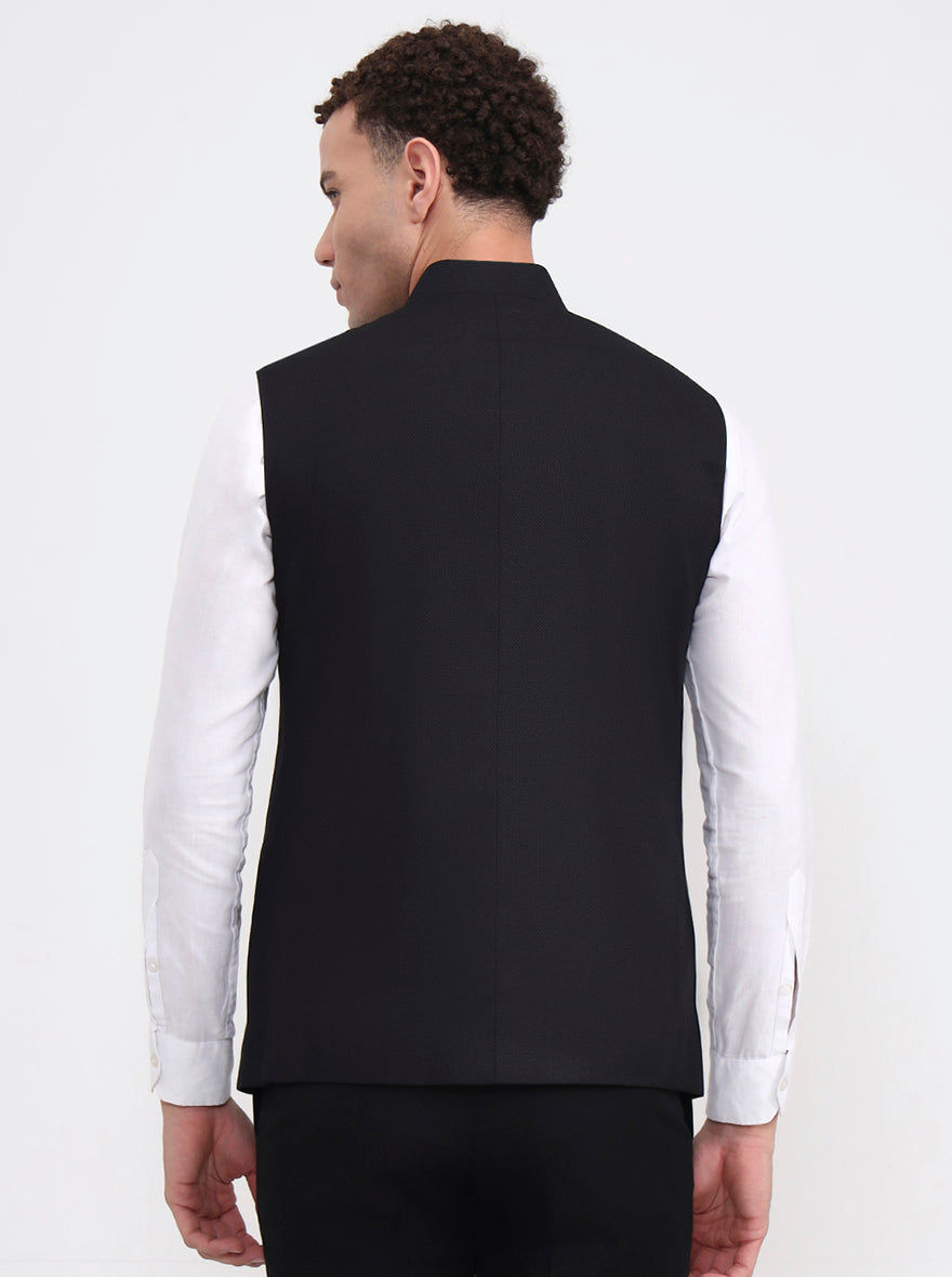 Black Solid Regular Fit Modi Jacket | JadeBlue