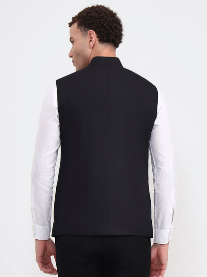 Black Solid Regular Fit Modi Jacket | JadeBlue