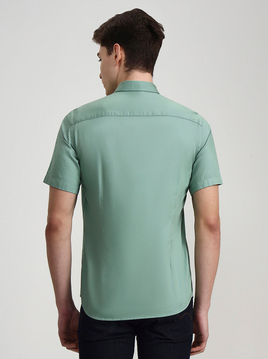 Green Solid Tailored Fit Semi Casual Shirt | JadeBlue