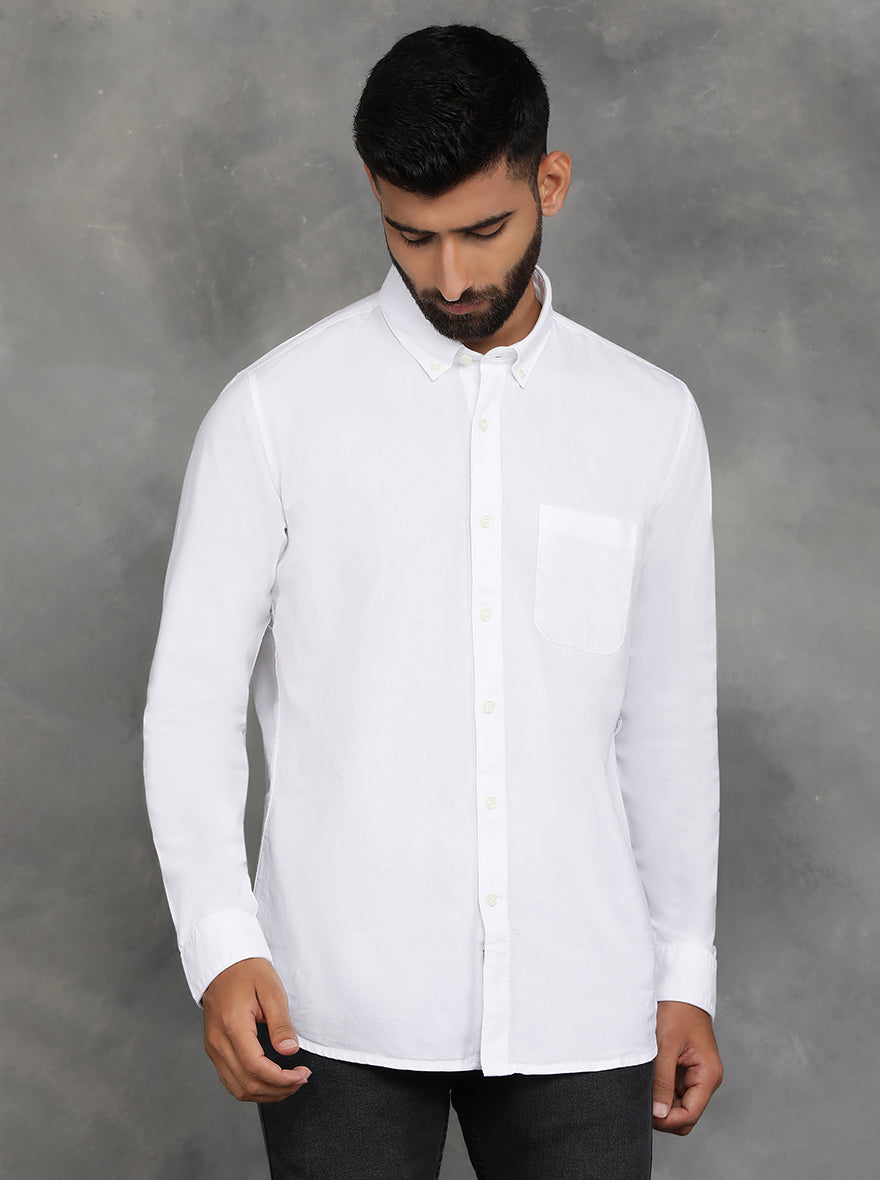 White Solid Slim Fit Casual Shirt | JadeBlue