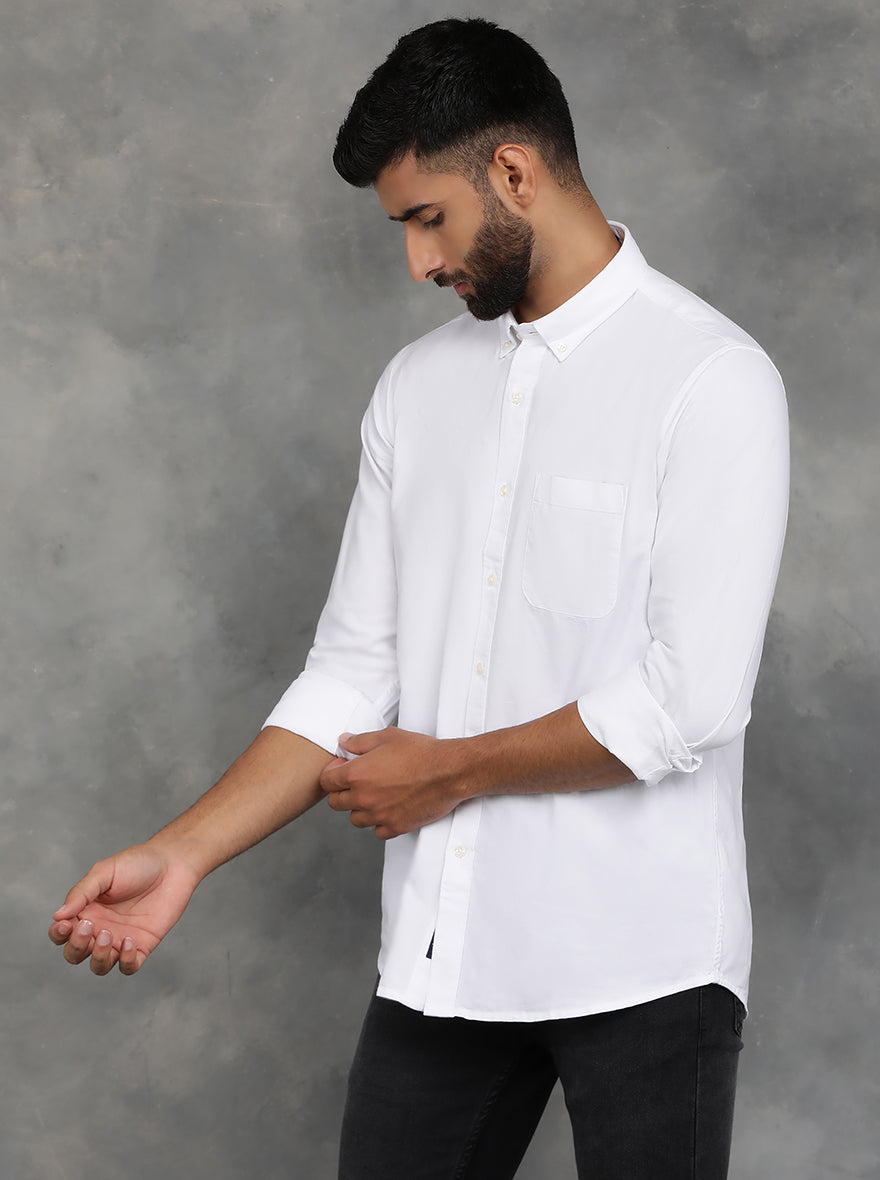 White Solid Slim Fit Casual Shirt | JadeBlue