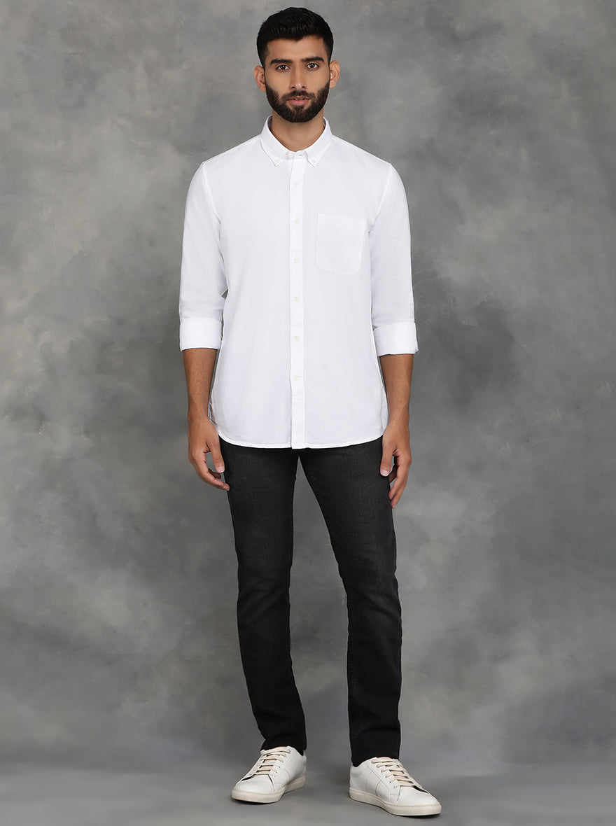 White Solid Slim Fit Casual Shirt | JadeBlue