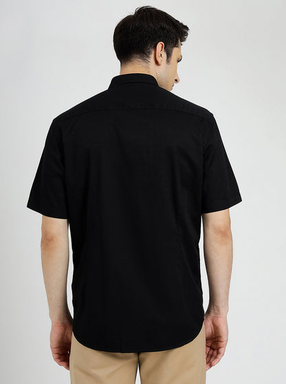 Black Solid Tailored Fit Semi Casual Shirt | JadeBlue