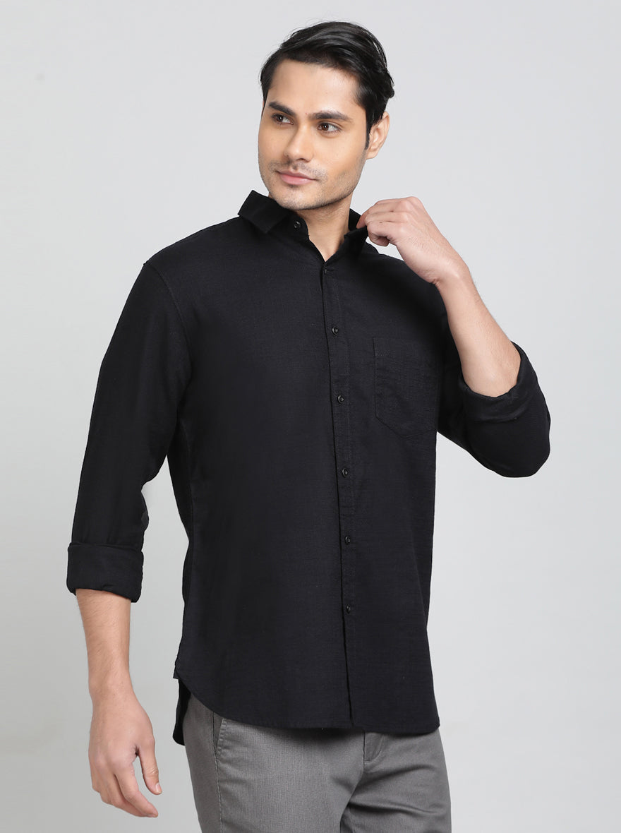 Black Solid Slim Fit Casual Shirt | JadeBlue