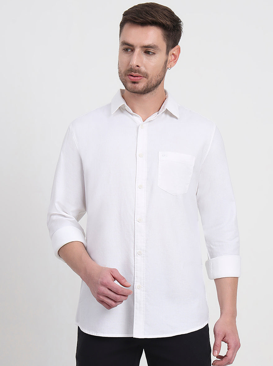 White Solid Slim Fit Casual Shirt | JadeBlue