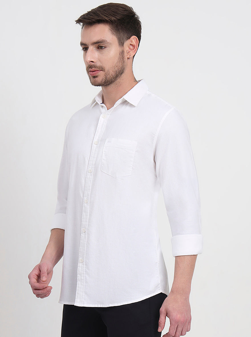 White Solid Slim Fit Casual Shirt | JadeBlue