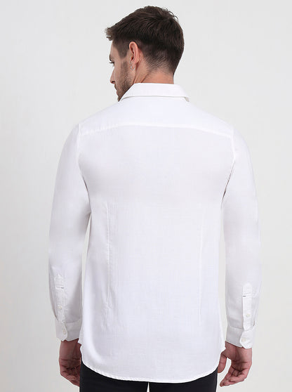 White Solid Slim Fit Casual Shirt | JadeBlue
