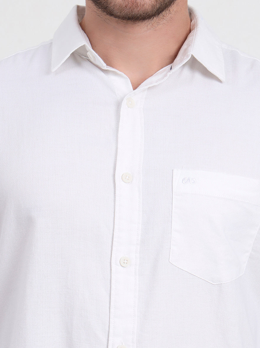 White Solid Slim Fit Casual Shirt | JadeBlue