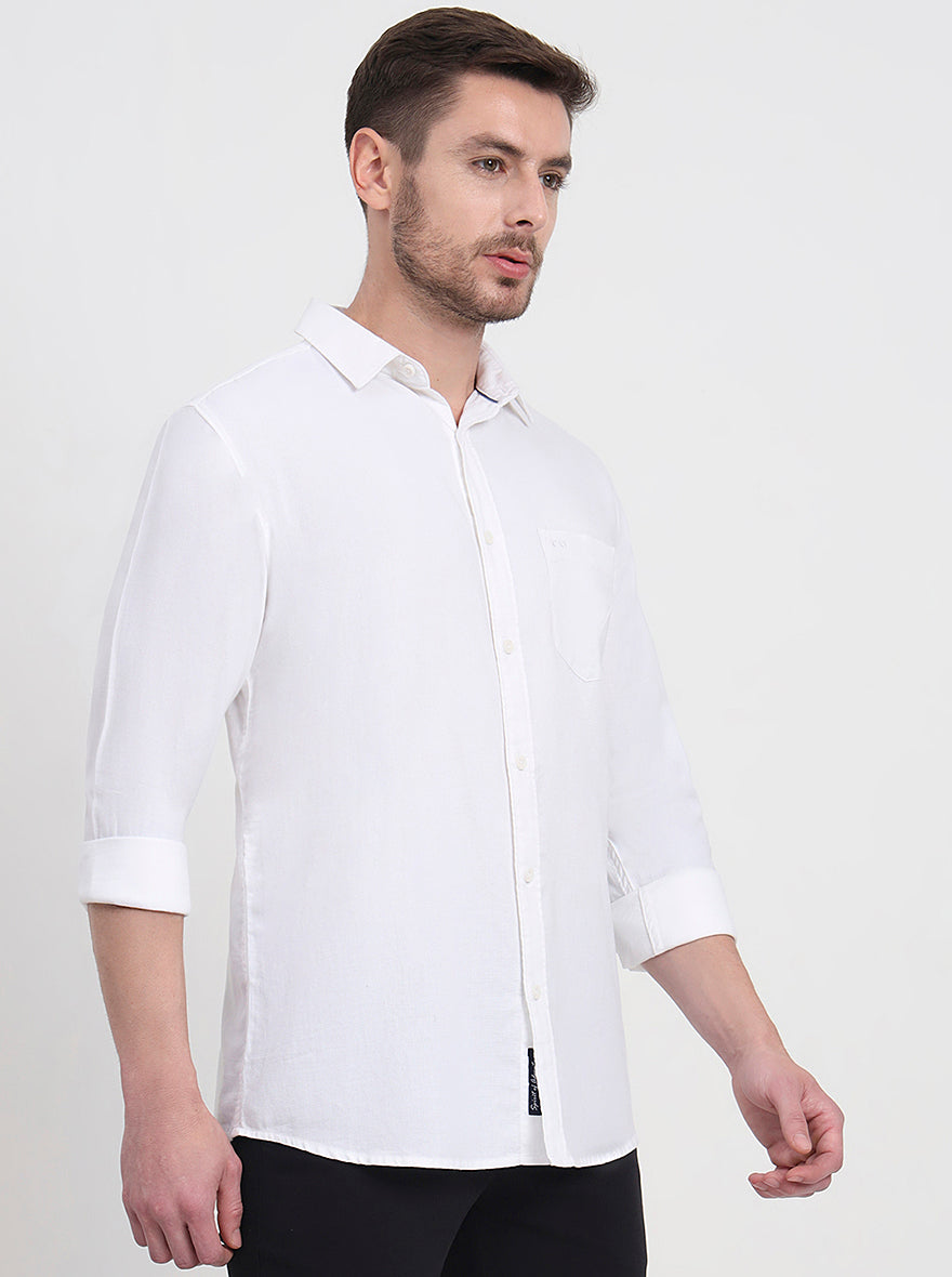 White Solid Slim Fit Casual Shirt | JadeBlue