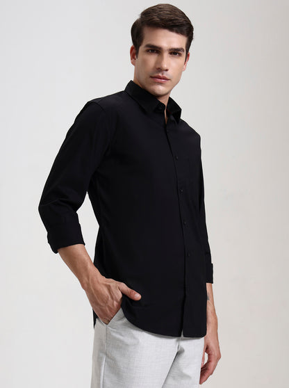 Black Solid Slim Fit Casual Shirt | JadeBlue