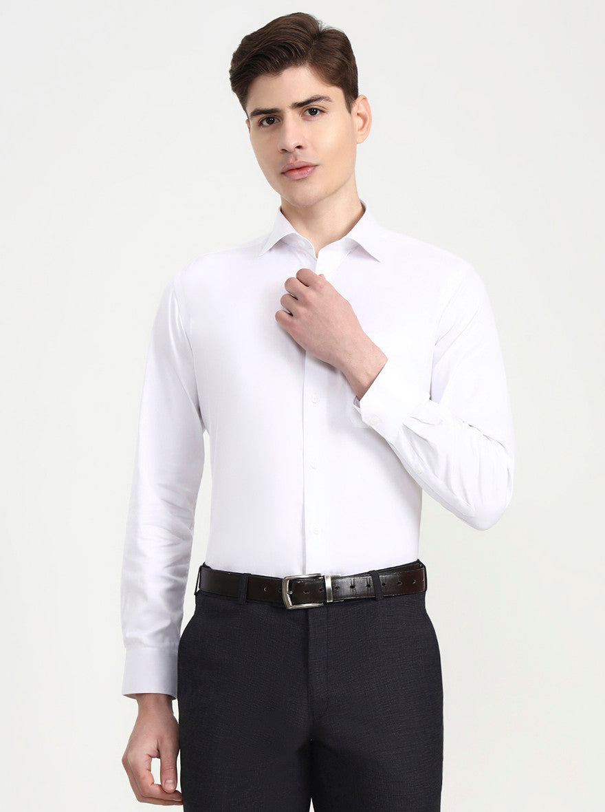 White Solid Regular Fit Formal Shirt | JadeBlue