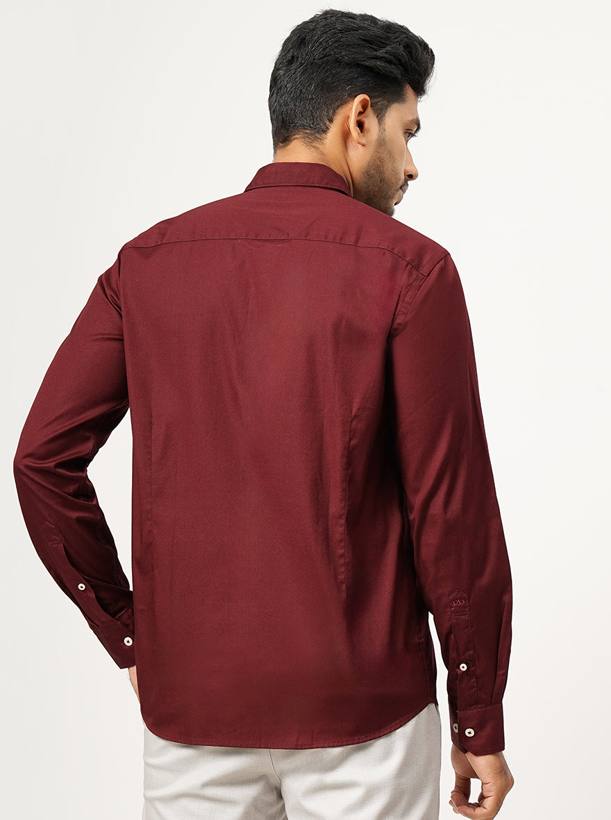 Maroon Solid Tailored Fit Semi Casual Shirt | JadeBlue