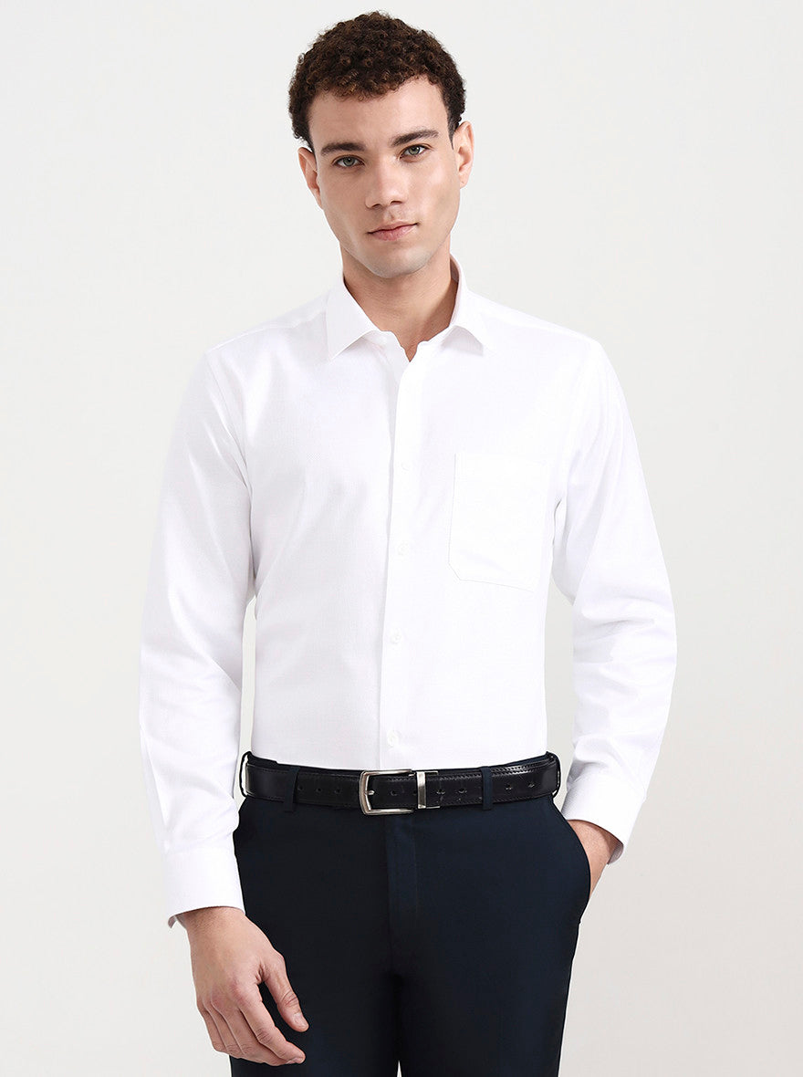 White Solid Regular Fit Formal Shirt | JadeBlue