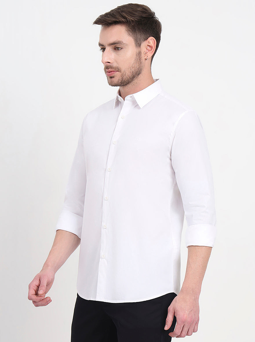 White Solid Slim Fit Casual Shirt | JadeBlue