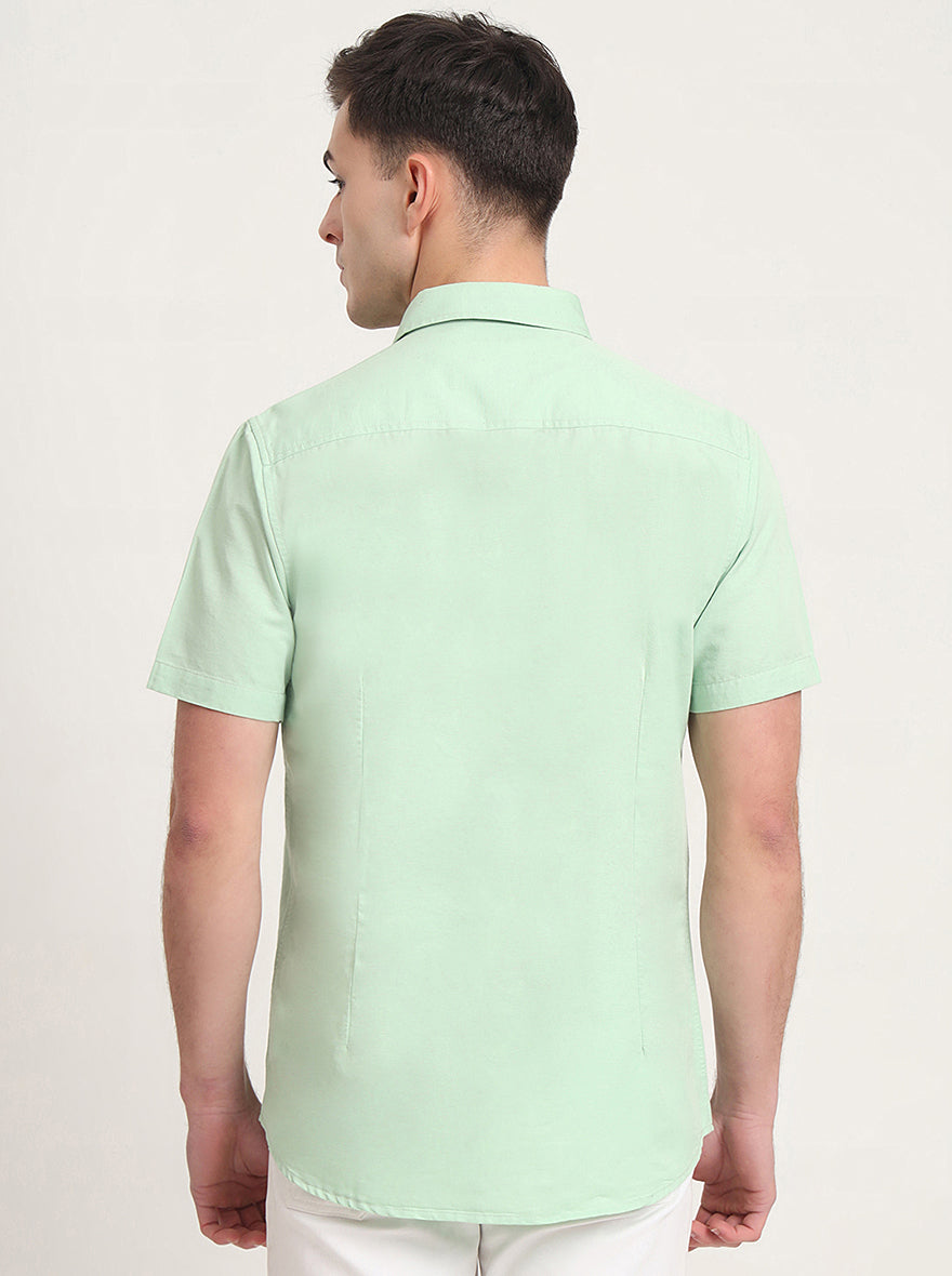 Ligt Green Solid Slim Fit Casual Shirt | JadeBlue