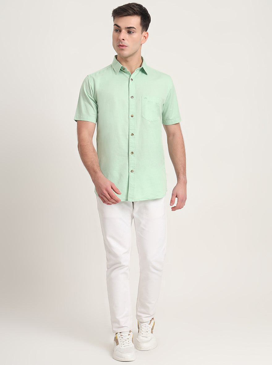 Ligt Green Solid Slim Fit Casual Shirt | JadeBlue