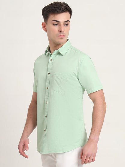 Ligt Green Solid Slim Fit Casual Shirt | JadeBlue
