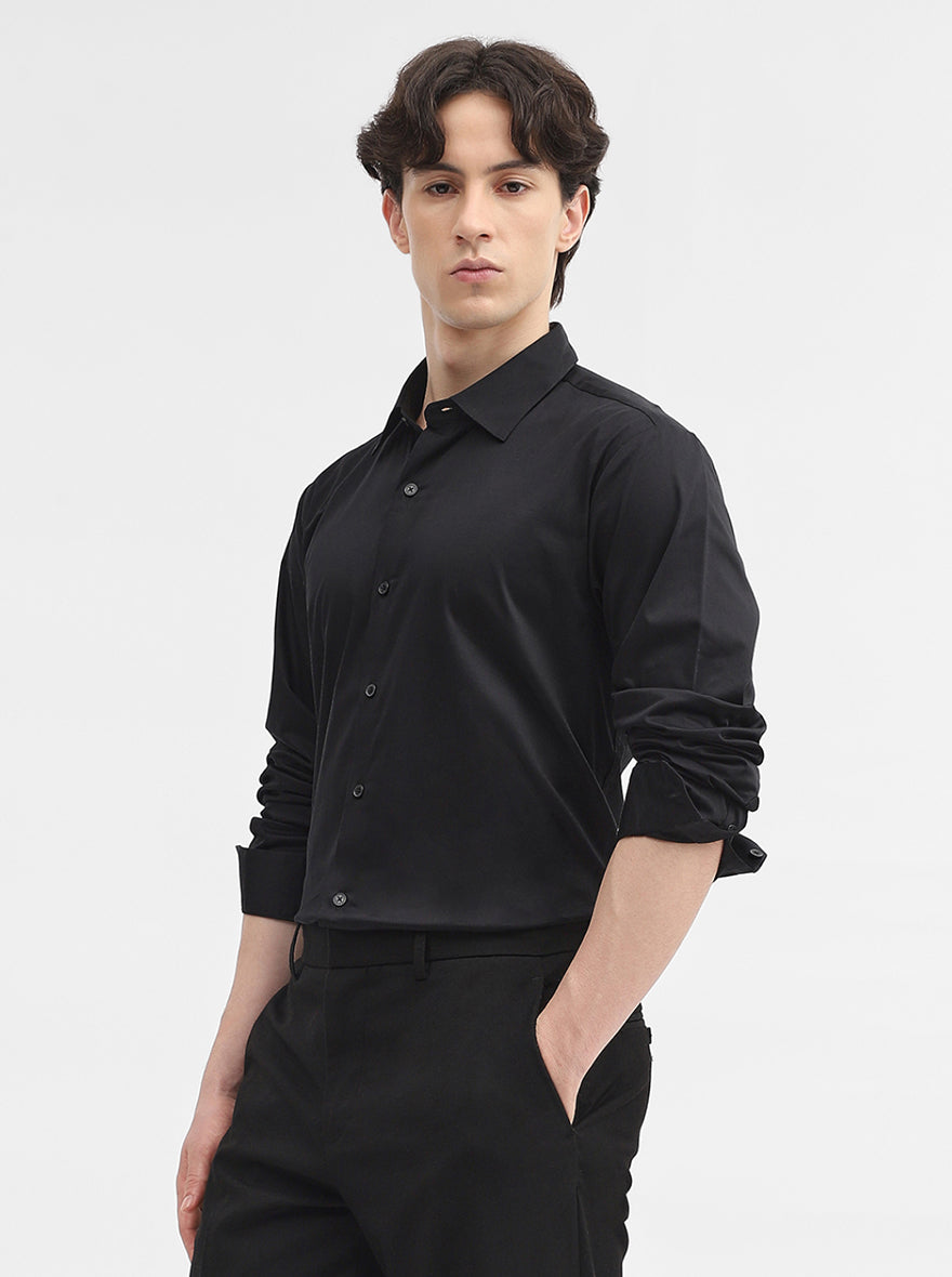 Black Solid Slim Fit Casual Shirt | JadeBlue