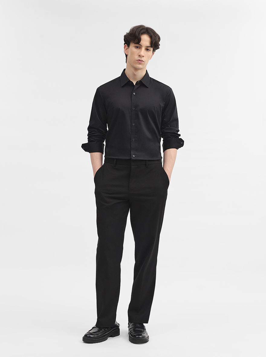 Black Solid Slim Fit Casual Shirt | JadeBlue