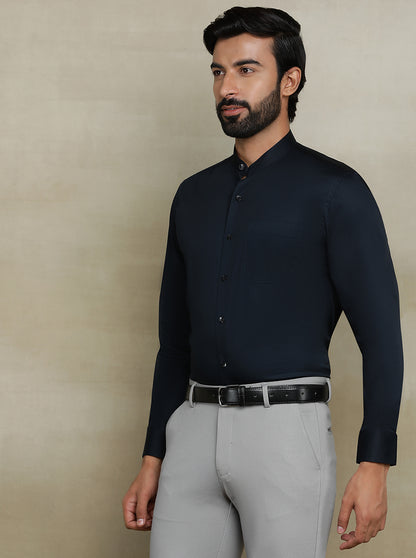 Black Solid Slim Fit Formal Shirt | Metal