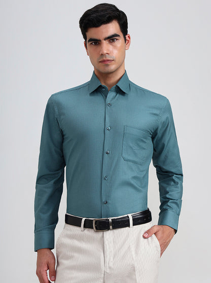 Teal Solid Regular Fit Formal Shirt | JadeBlue