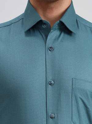 Teal Solid Regular Fit Formal Shirt | JadeBlue