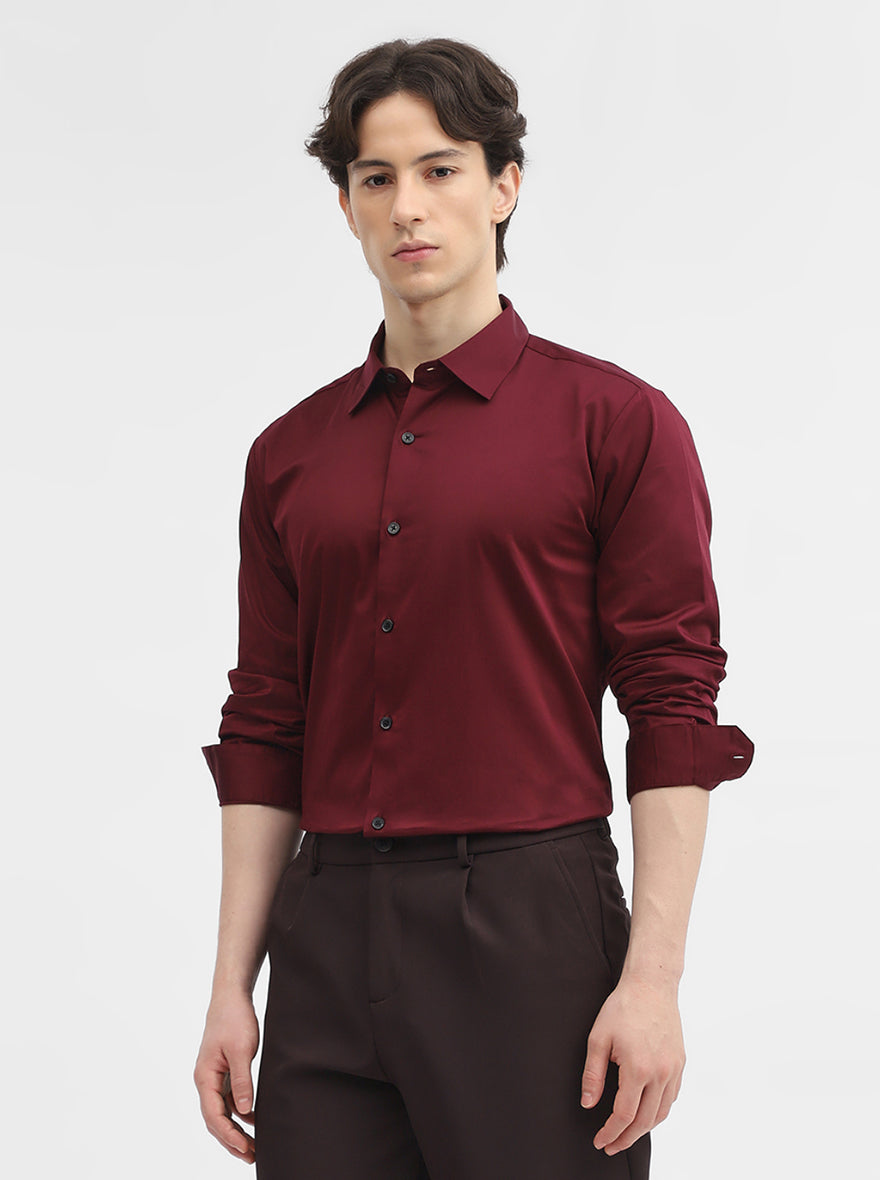 Wine Solid Slim Fit Casual Shirt | JadeBlue