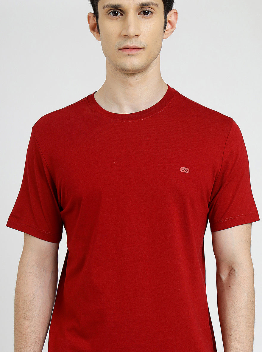 Maroon Solid Slim Fit T-Shirt | JadeBlue