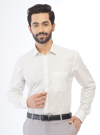 White Solid Regular Fit Formal Shirt | JadeBlue