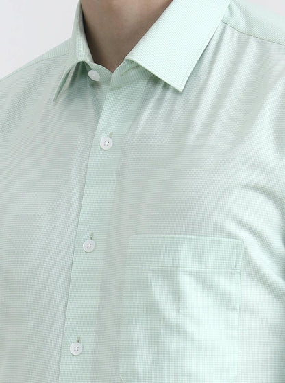 Green Solid Regular Fit Formal Shirt | JadeBlue