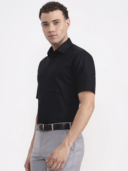 Black Solid Regular Fit Formal Shirt | JadeBlue