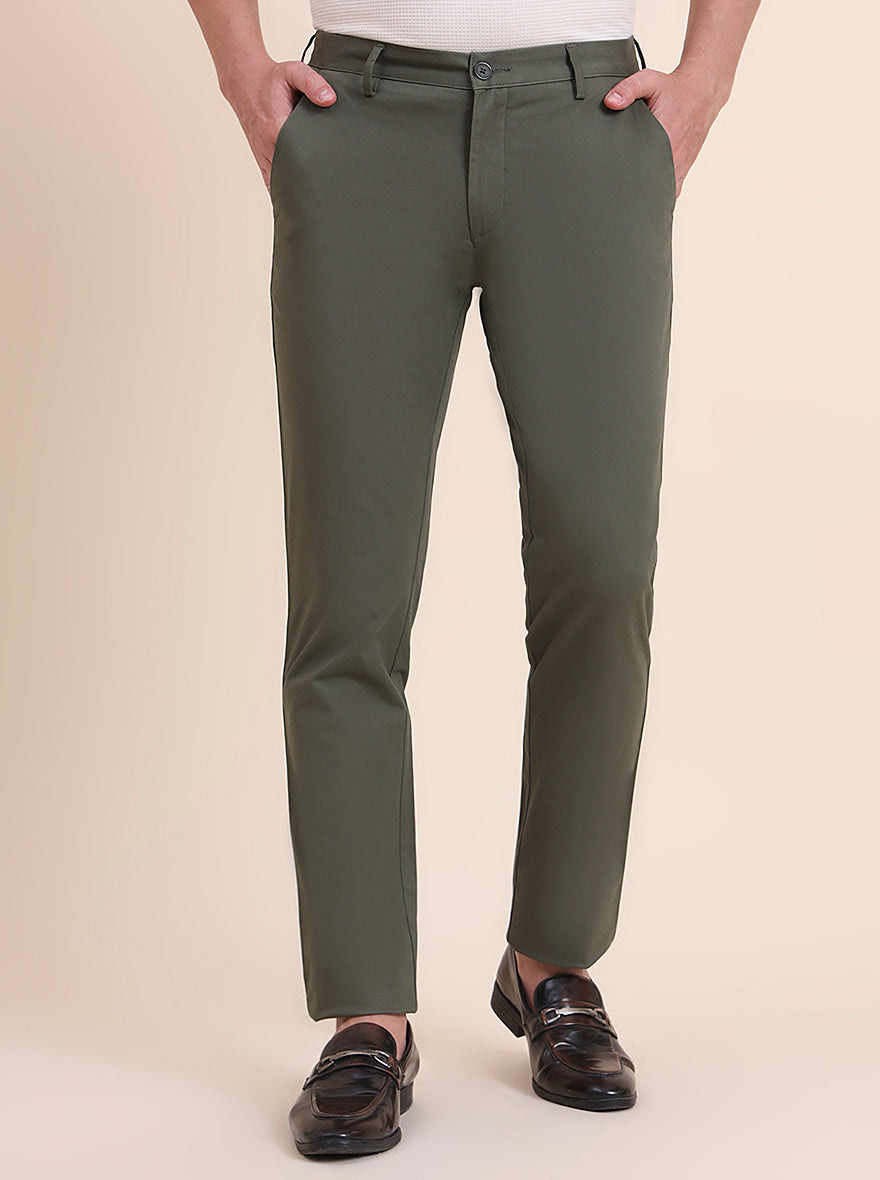 Light Olive Solid Uno Fit Casual Trouser | JadeBlue