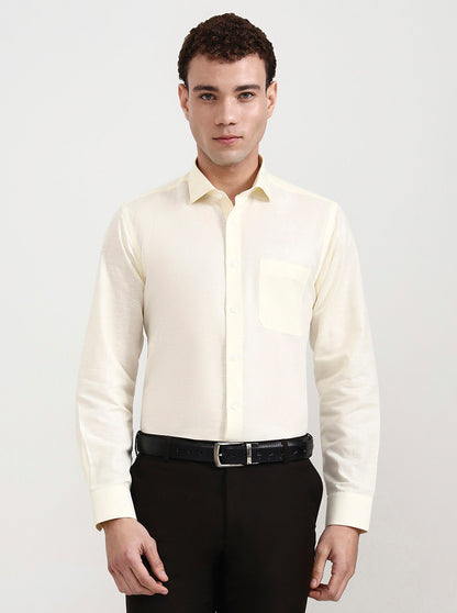 Off-White Solid Regular Fit Formal Shirt | JadeBlue