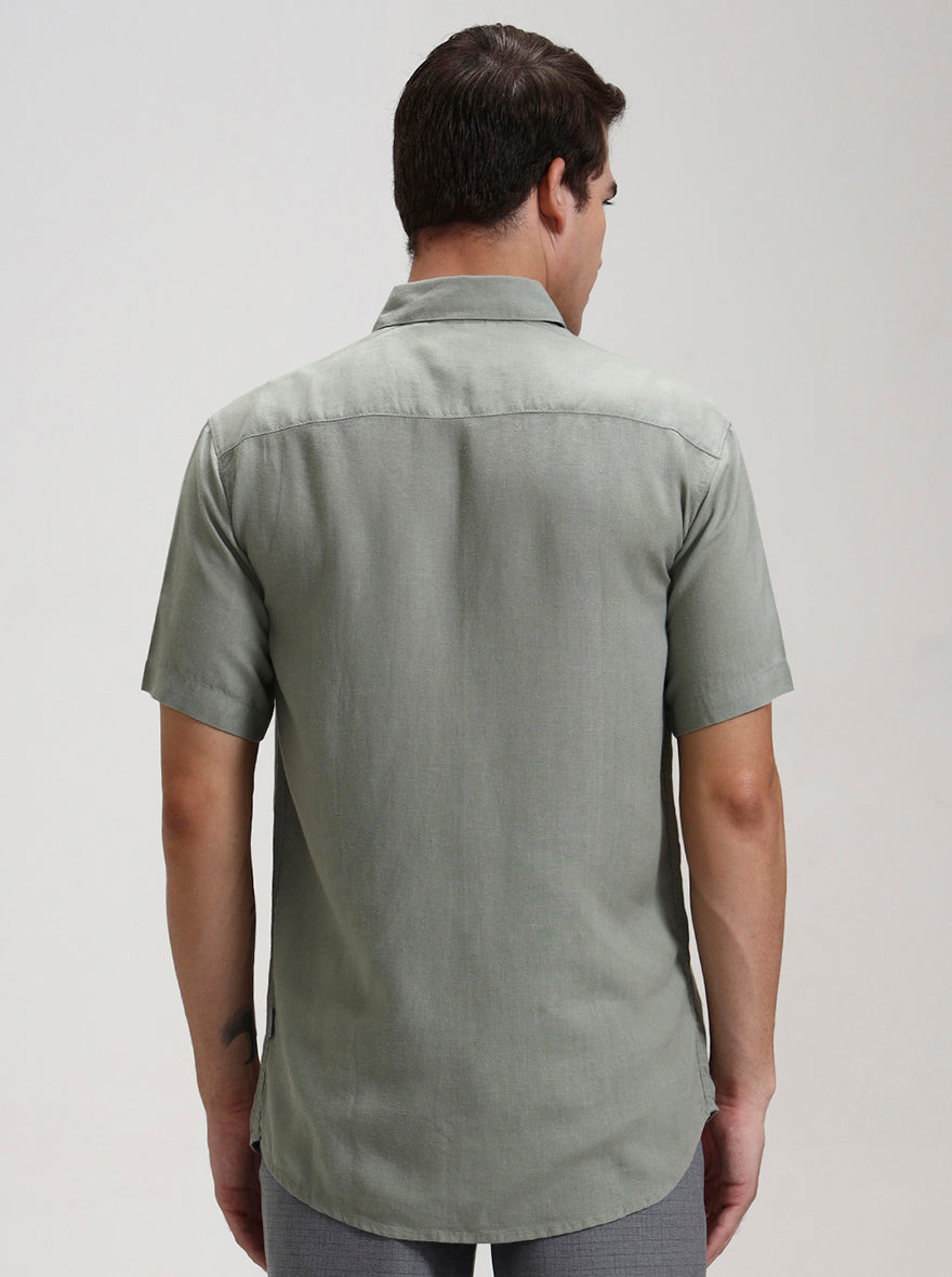 Pista Solid Slim Fit Casual Shirt | JadeBlue