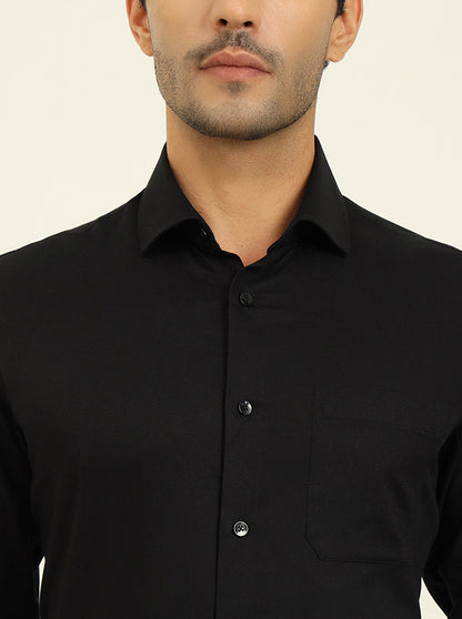Black Solid Slim Fit Formal Shirt | Metal