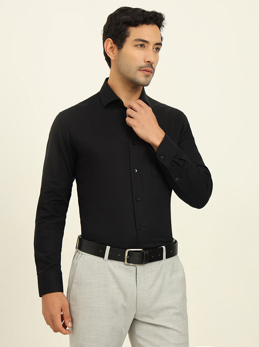 Black Solid Slim Fit Formal Shirt | Metal