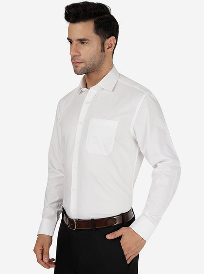 White Solid Regular Fit Formal Shirt | JadeBlue