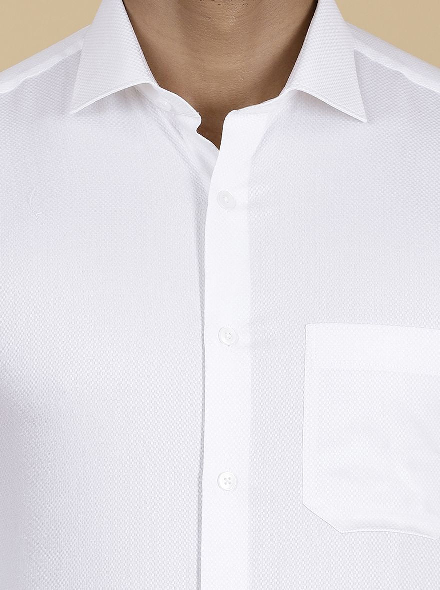 White Solid Slim Fit Formal Shirt | Metal