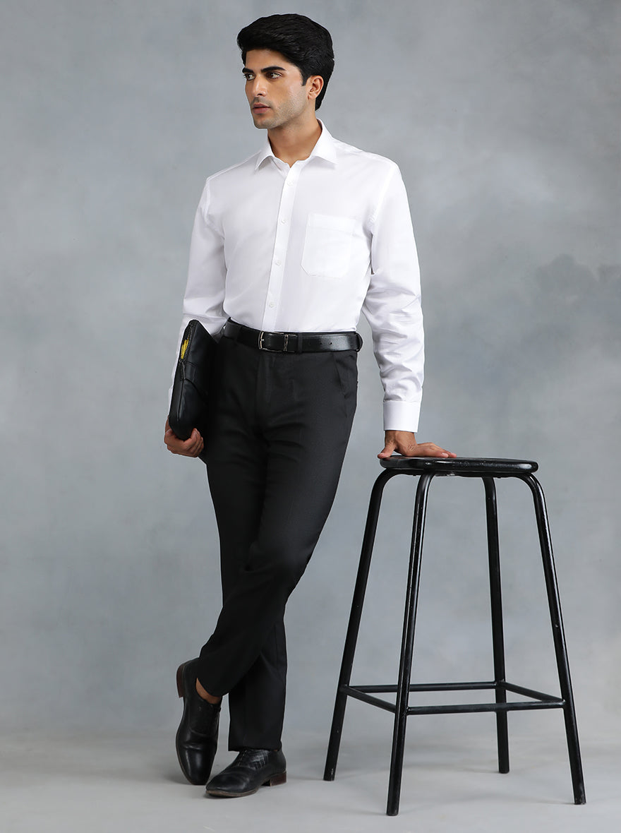 White Solid Regular Fit Formal Shirt | JadeBlue
